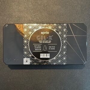 Gel-X Nail Extensions - Black